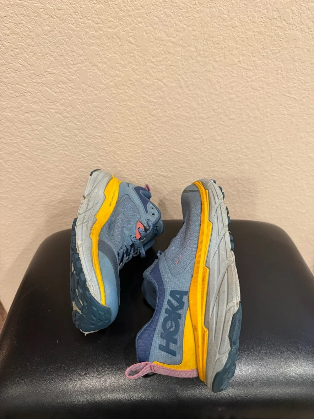 Women’s Hoka Challenger (size 7.5)